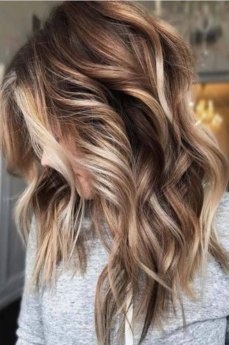 Frizu Bár Szombathely Balayage hajstílus Bakonyi Renátó